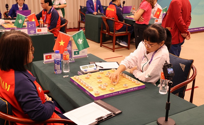 圖三 象棋李凱雯於混合團體進行最後一輪比賽