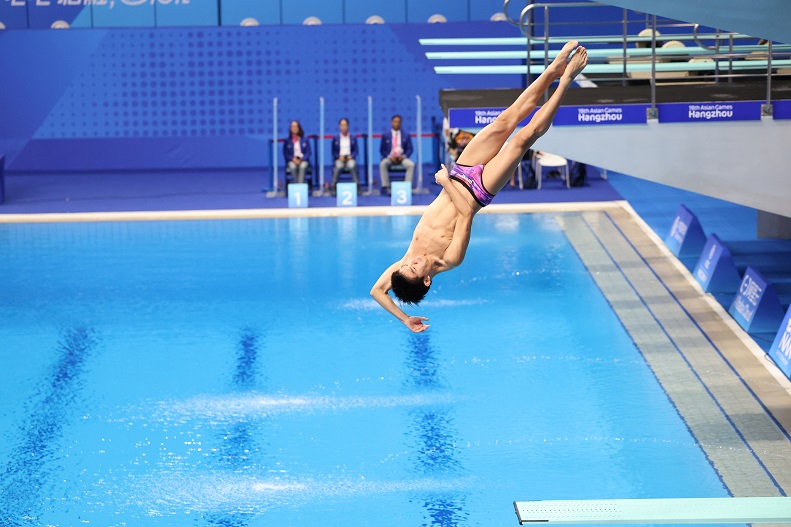 圖五 跳水項目賀向榮於男子1米跳板排名14